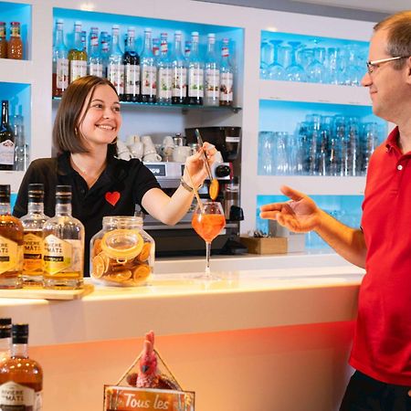 Ibis Lyon Est Chaponnay Hotel Eksteriør billede