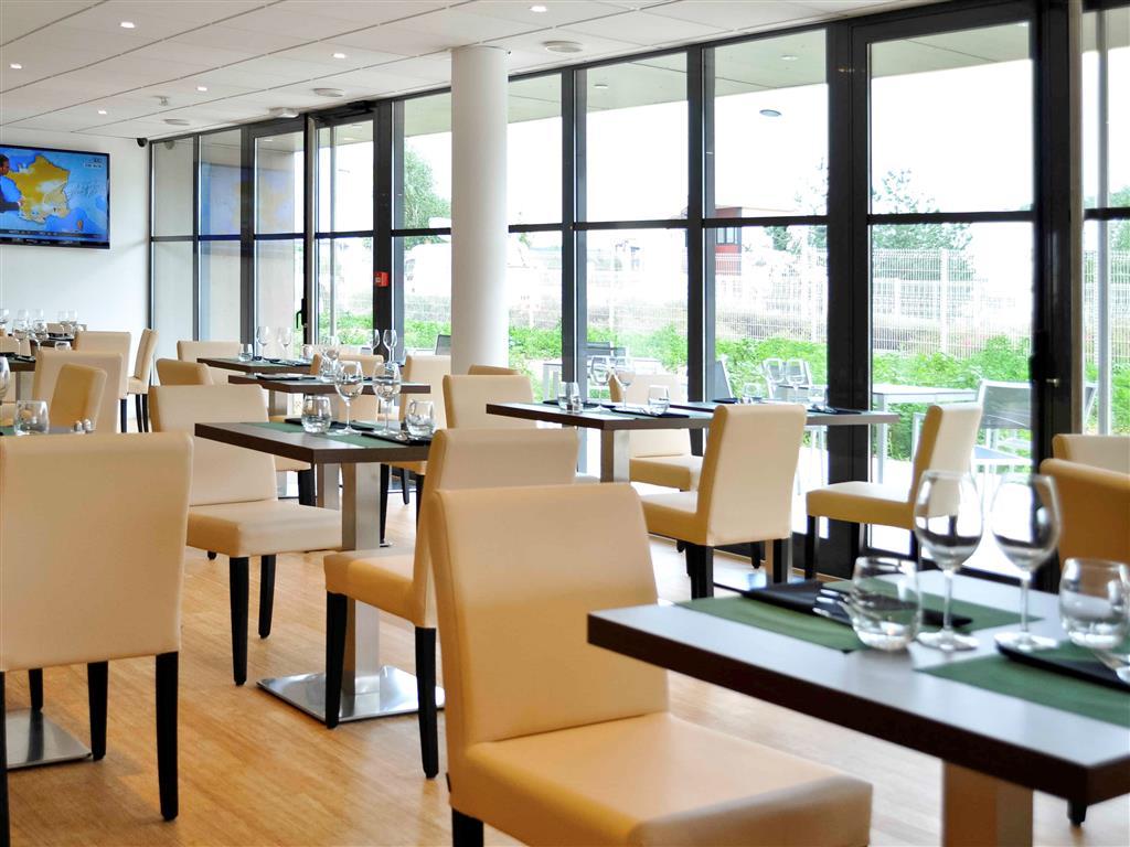 Ibis Lyon Est Chaponnay Hotel Eksteriør billede