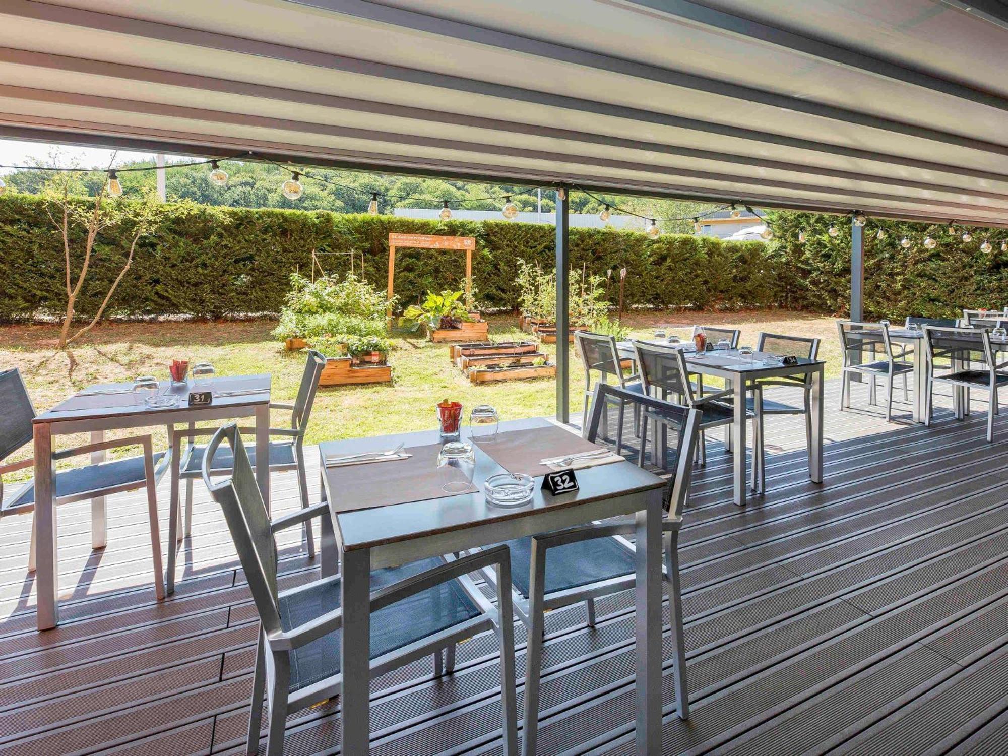 Ibis Lyon Est Chaponnay Hotel Eksteriør billede
